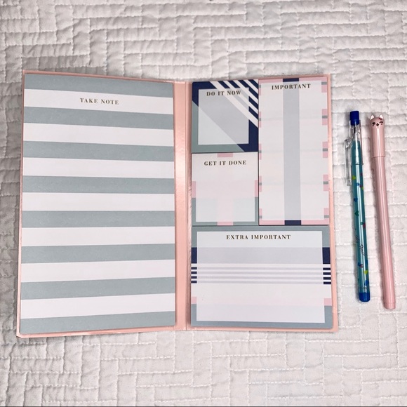 2/$15 Notes set- Post it note set w/ cat pen & a refillable pencil - Picture 1 of 7